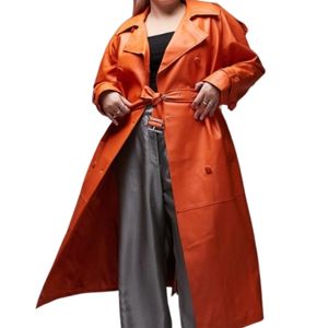 Topshop Curve – Lang geschnittener Trenchcoat aus Kunstleder in Orange